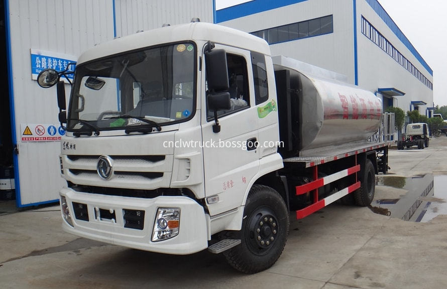 Bitumen Spray Truck