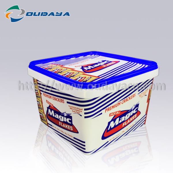 Customized cracker packaging square plastic container