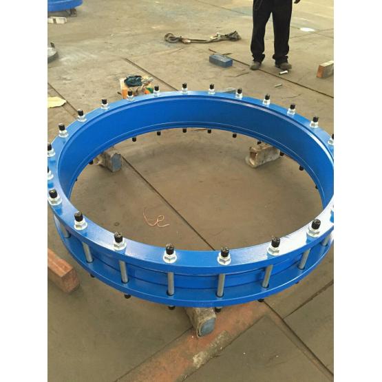 Dedicated ductile iron flange adaptor