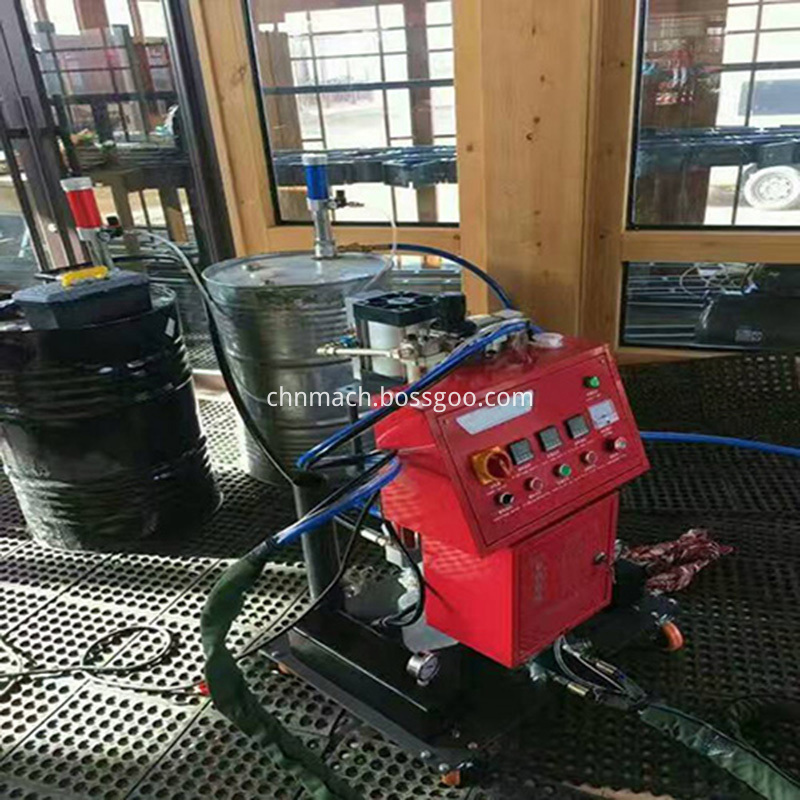 pu spray machine