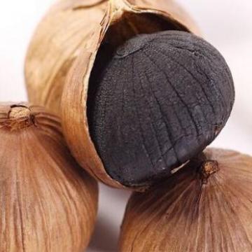 Sweet Black Garlic From Raw Garlic Fermentation