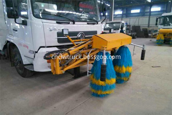 road sweeper truck manufacturers 8