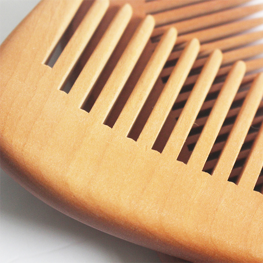 Natural Wood Comb Green Products