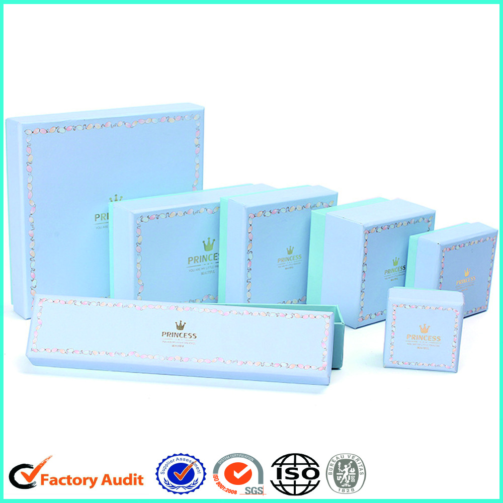 Custom Logo Jewelry Box Packaging In Paper