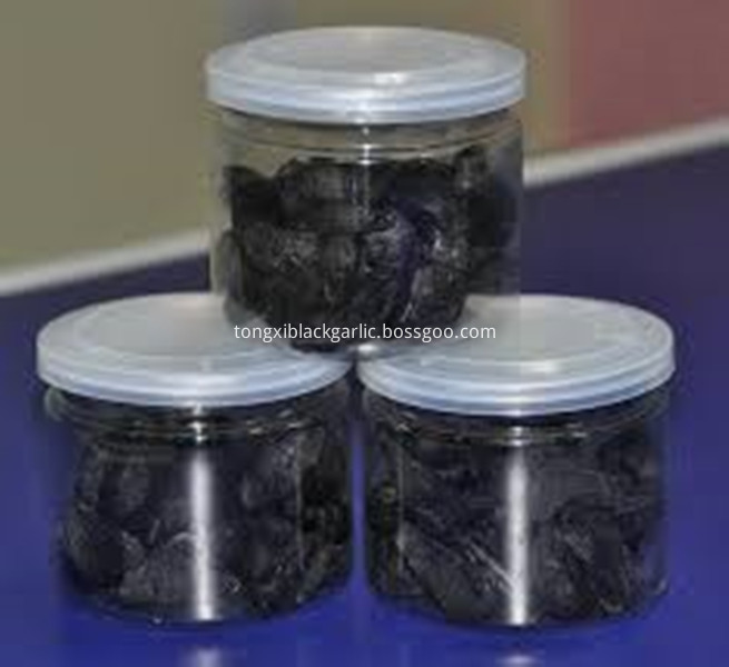 peeled black garlic 