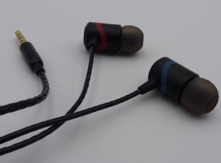Wired Earbuds with Microphone
