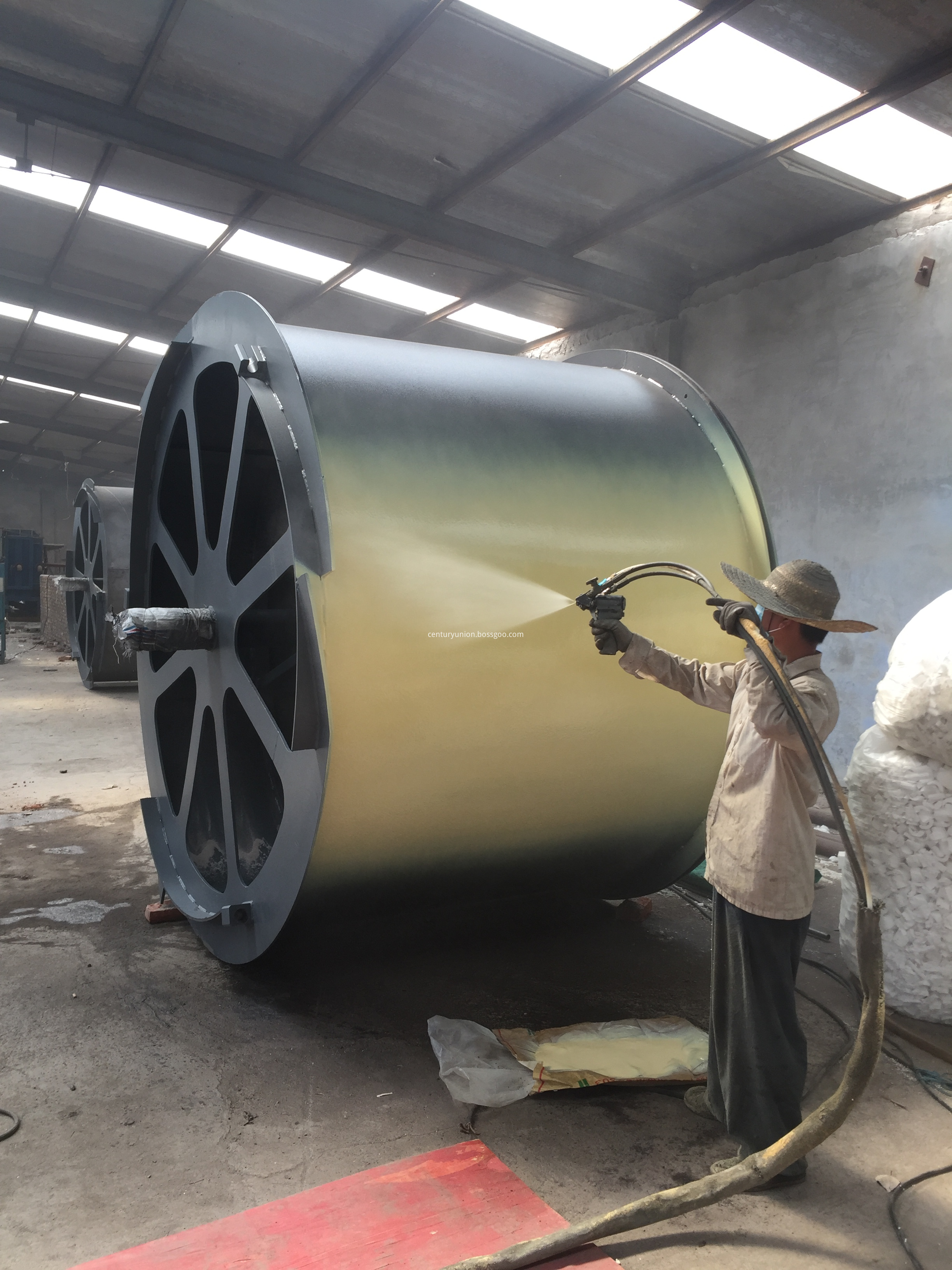 Professional spray polyurea coating