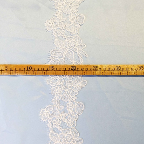 Bridal Simplicity Eyelet Lace Trim