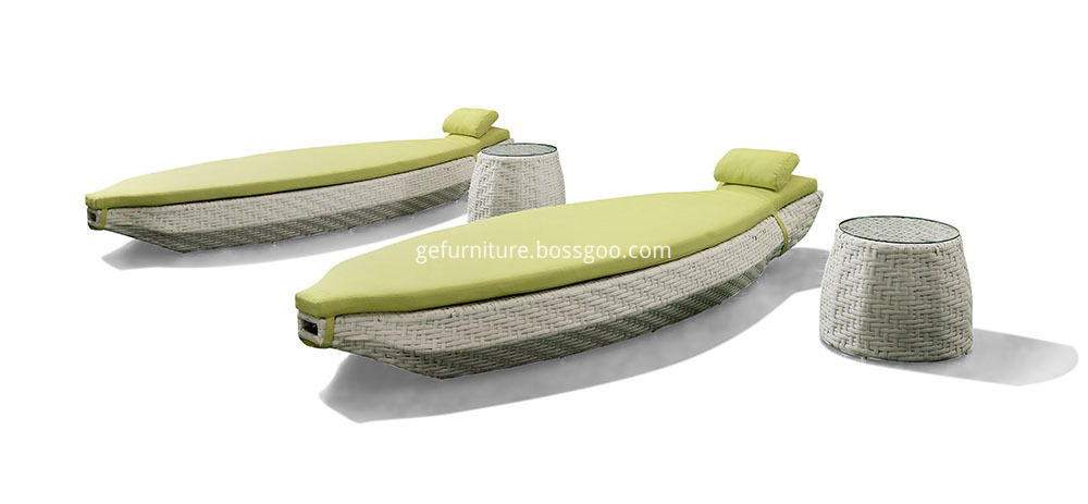 Outdoor Garden Wicker Sun Lounger