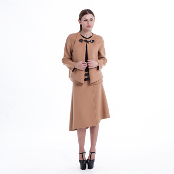 Medium-length skirt with round collar and long sleeves