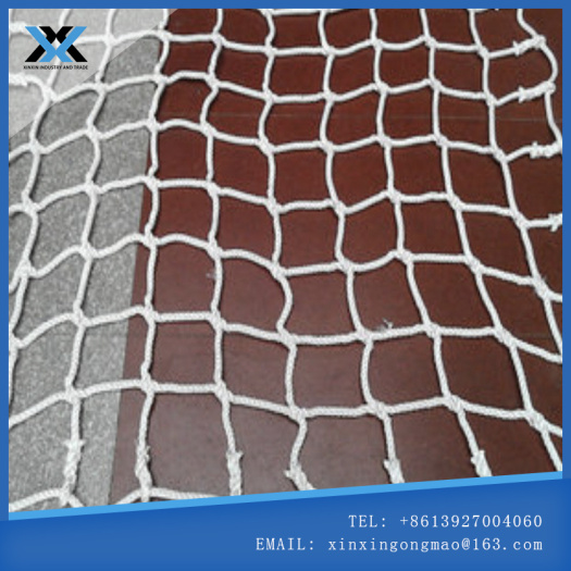 Anti-falling net for manhole cover