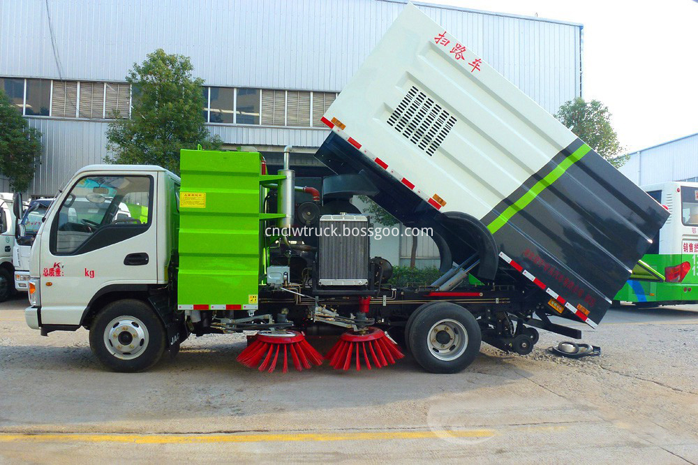 road sweeper truck cost 3