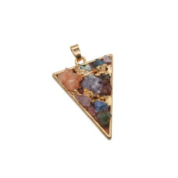 China Supplier Gold Color Triangle Chip Crystal Fang Pendant for Women Accessories