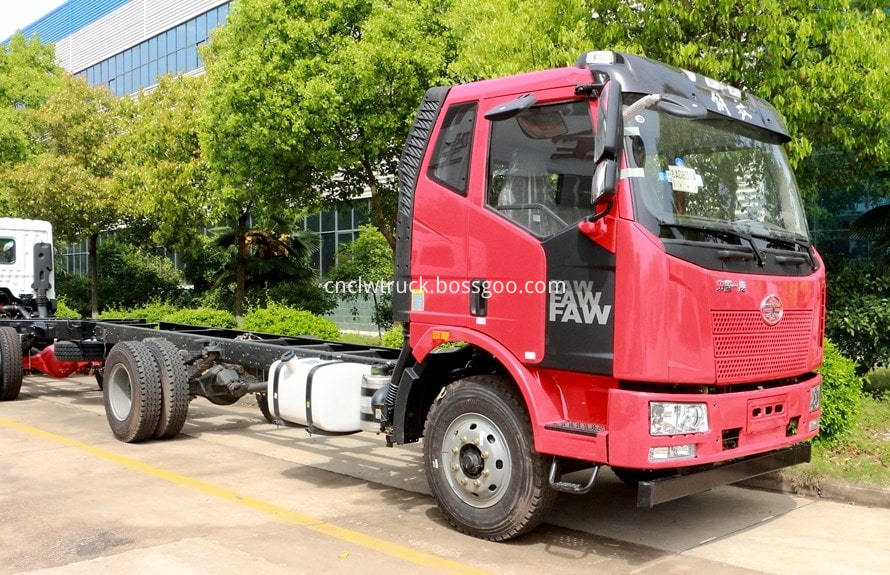 12000 liter water truck chassis 1