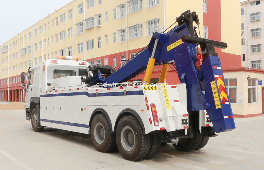 howo heavy duty towing truck 2