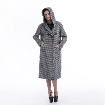 Winter black-and-white checked cashmere overcoat