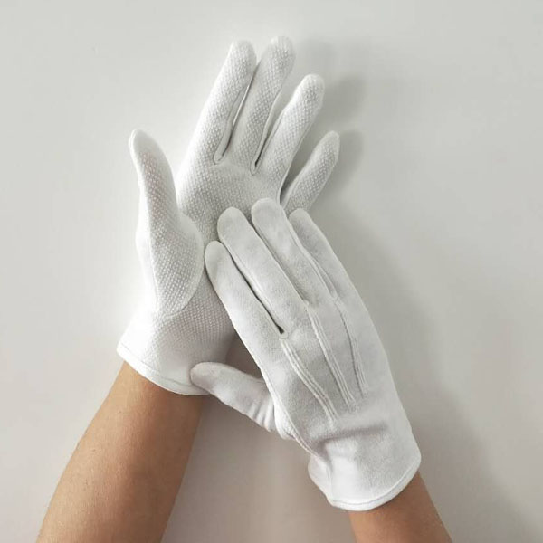 Gripper Dots Gloves for Waiters