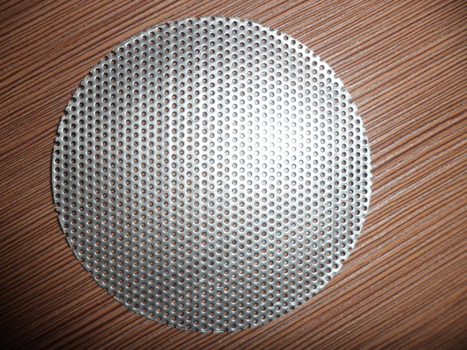 perforated mesh disc