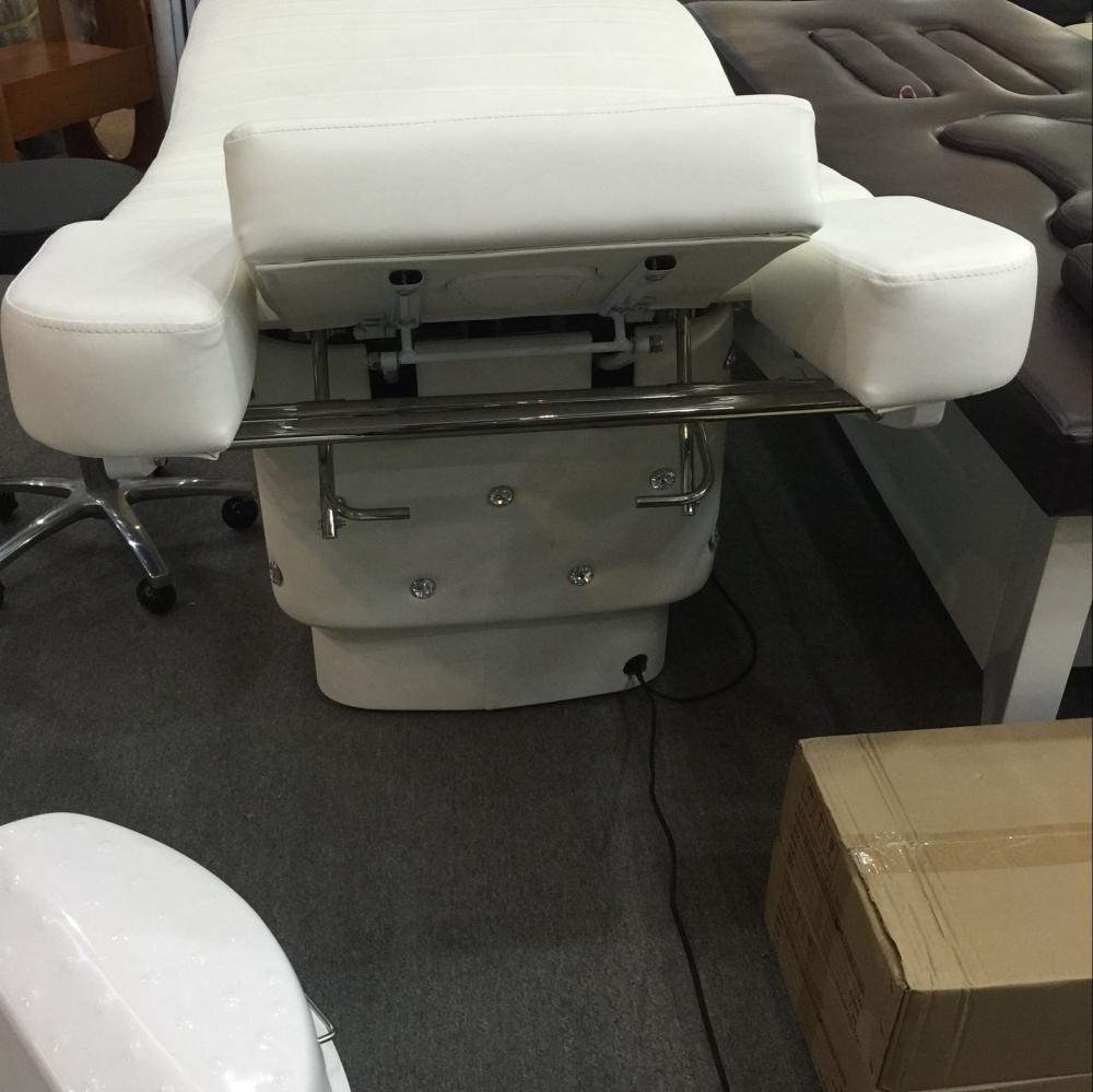 Electric massage table 