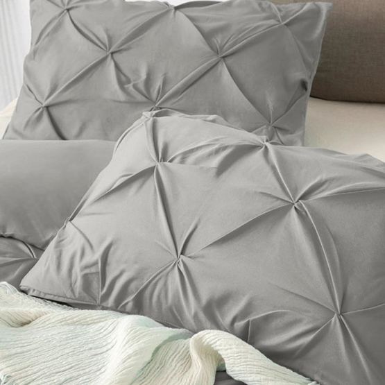 Microfiber Duvet Cover Set With Pull Flower Stitching