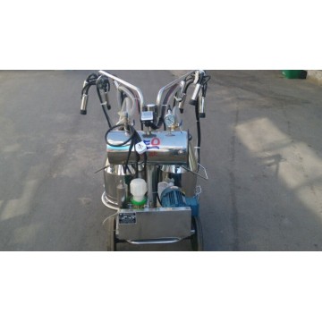 Portable milking machine cholley