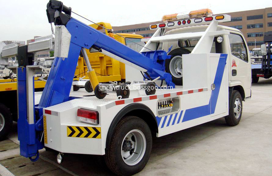 heavy wrecker services truck 2