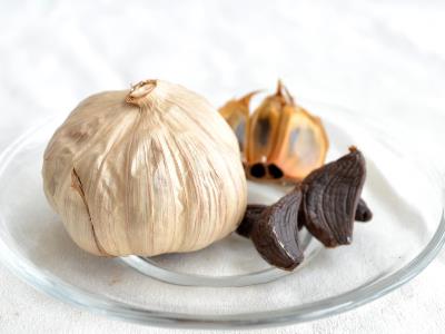 whole black garlic6