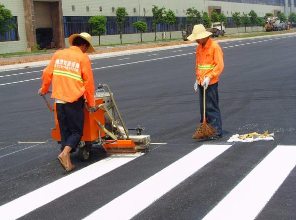 Road marking construction2