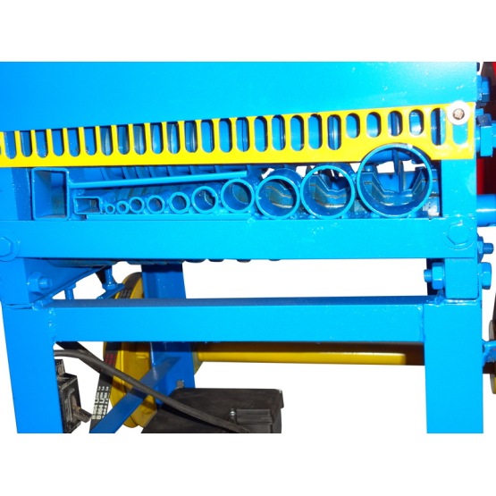 Scrap cable wire recycling machine