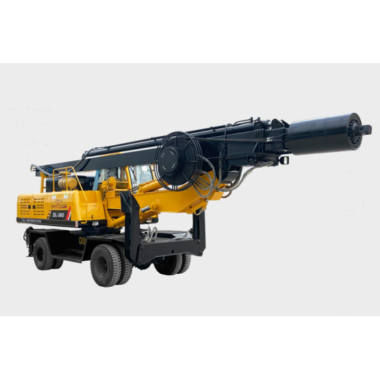 Four-wheel rotary drilling rig DL-360