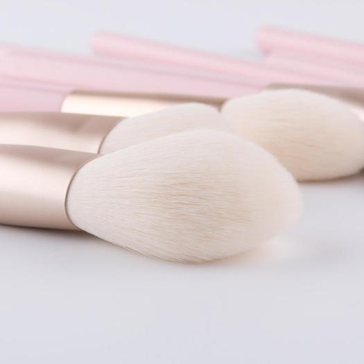 travel Aluminium pink handle makeup brush