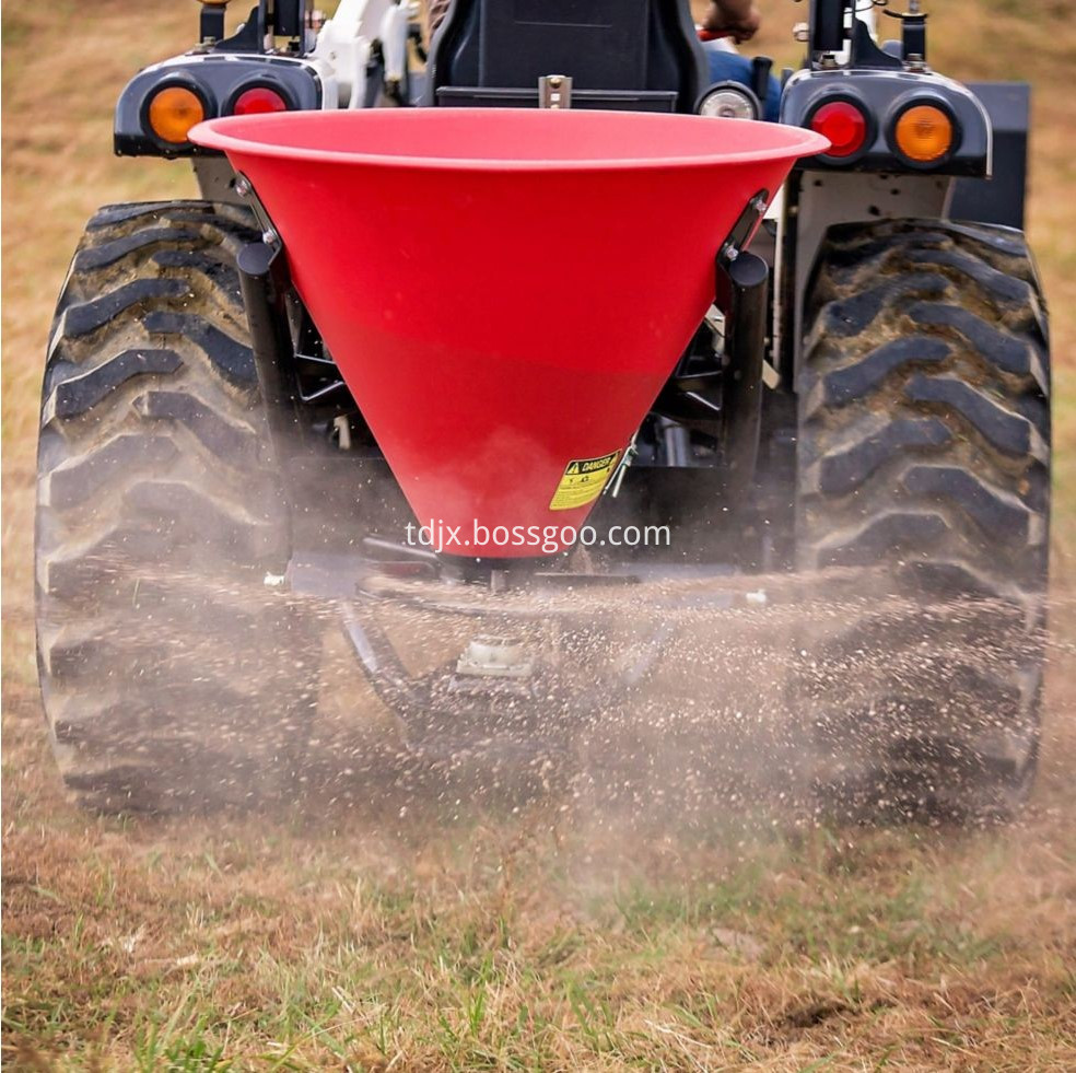 Tractor Trailed Fertilizer Spreader Lime Spreader From China 