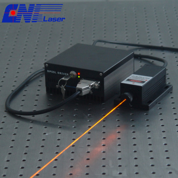 High stability 589nm yellow laser for eye surgery