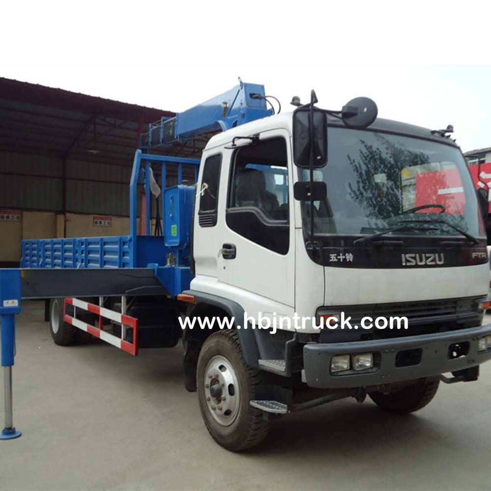 Unic Crane Truck