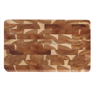 End grain wooden cutting board