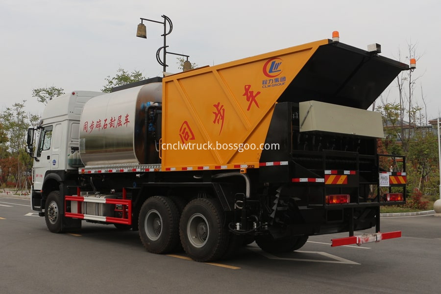 Chip Sealing Tank Truck  2