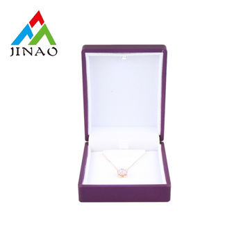 Fashion flip top pendant jewelry box with LED