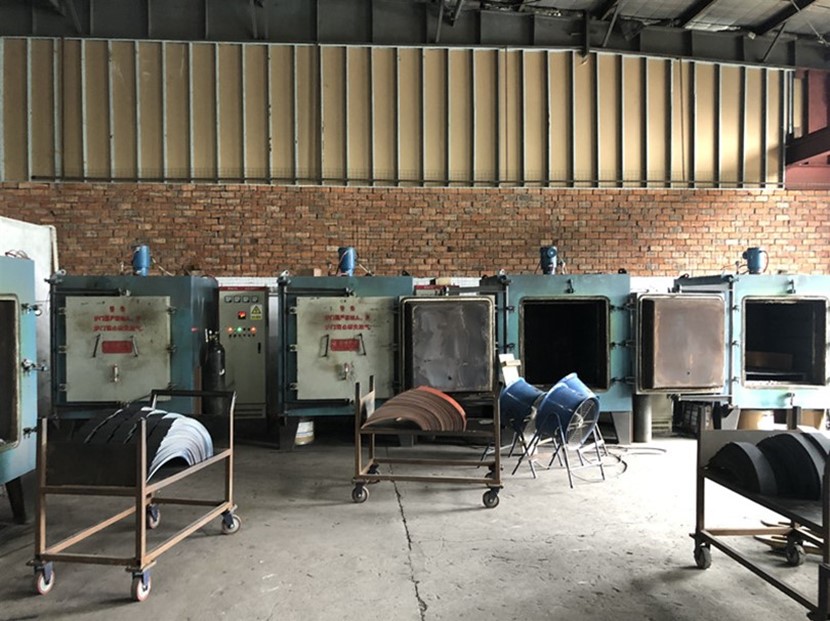 Energy saving chamber annealing furnace in useing