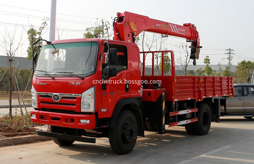 rear mounted crane truck 1