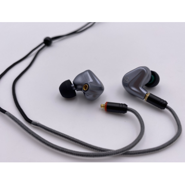 HiFi in-Ear Earphone with Detachable MMCX Cable