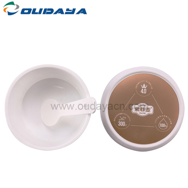 disposable plastic yogurt ice cream cup with lid and spoon