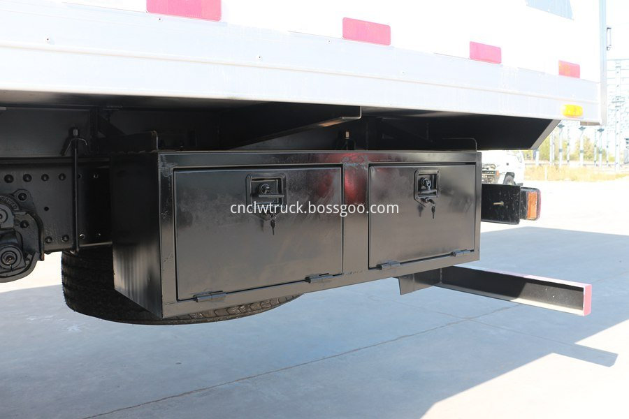 dongfeng refrigerator van truck details 6