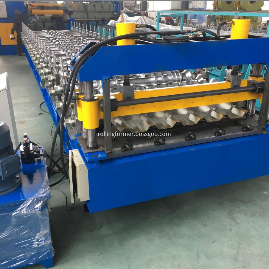 roofing panel roll forming machine