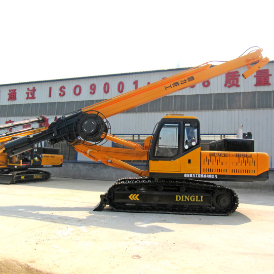 Construction equipment ground boring machine