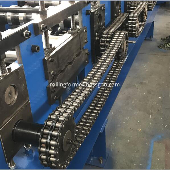 C channel rolling machine