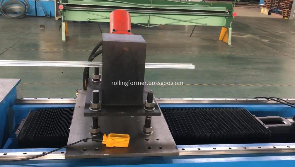 45/66 C 47/68 U Roll Forming Machine 