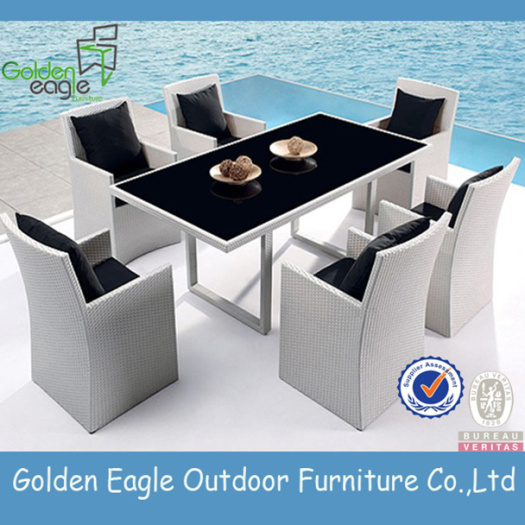 Comfortable table and chairs with fabric pvc rope