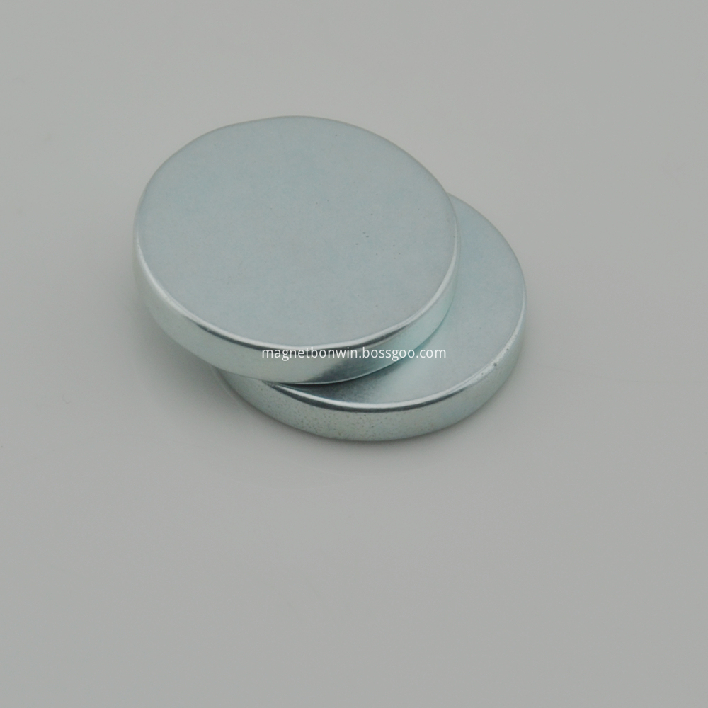 Rare earth disc magnet