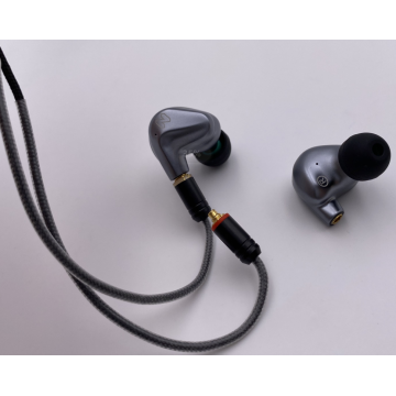 HiFi Stereo in-Ear Earphone High Resolution Earphones