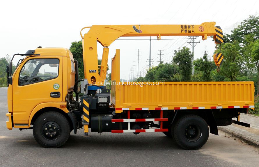 lorry mounted crane 2